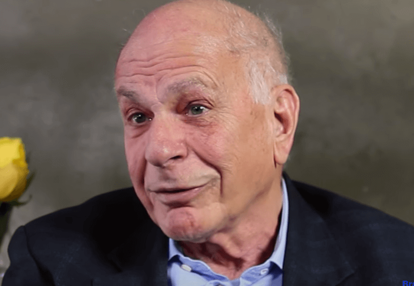 Daniel Kahneman: biografía del psicólogo que ganó el Nobel de Economía