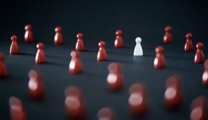 ¿Qué es el racismo aversivo?