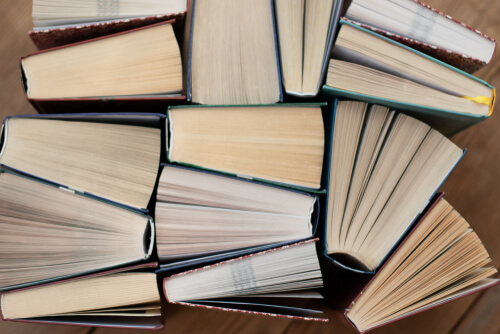 Muchos libros