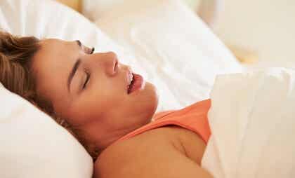 La apnea del sueño en mujeres: síntomas y problemas asociados