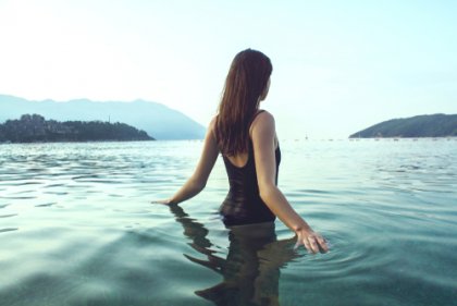 Vida líquida y consumismo: ¿compramos para llenar vacíos?