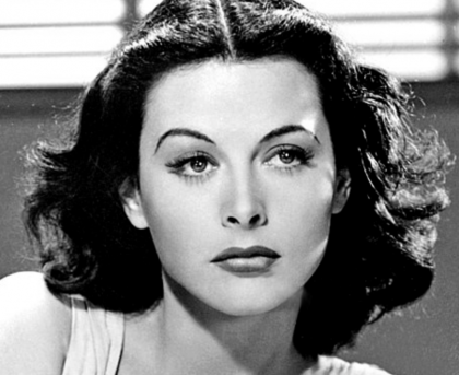 Hedy Lamarr, biografía de una bella genio