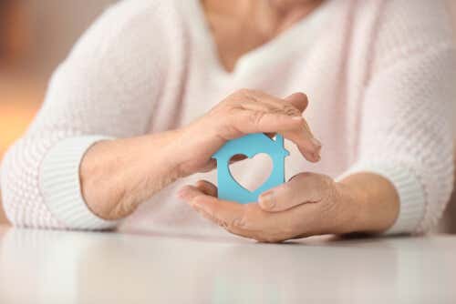 Envejecer en casa: alternativas para nuestros mayores