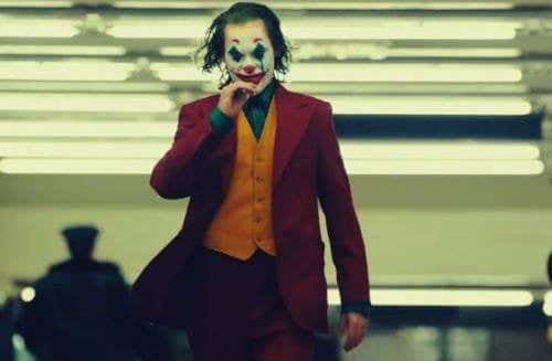 Joaquin Phoenix representando el perfil psicológico del Joker