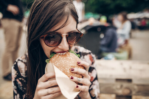 ¿Por qué no puedo dejar de comer?