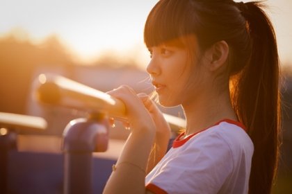 Según la ciencia, el cerebro de las niñas madura antes que el de los niños