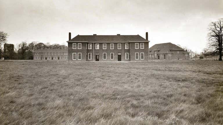 La sombría historia del hospital psiquiátrico Aston Hall