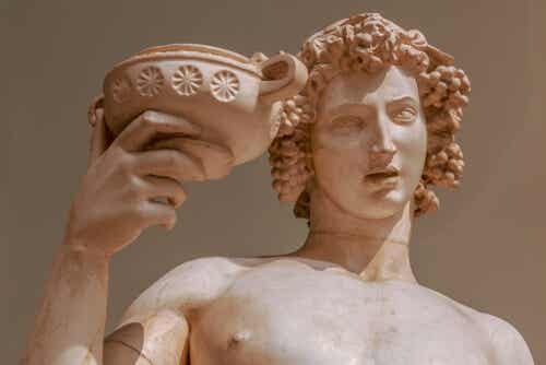 El mito de Dioniso, el dios alegre y fatal