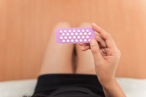 Los efectos emocionales de las píldoras anticonceptivas - La Mente es  Maravillosa