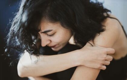 Salas para liberar la ira y el llanto, la industria de la catarsis emocional