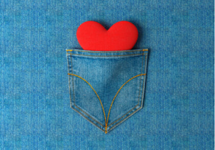 Pocketing: cuando tu pareja te esconde ante los demás