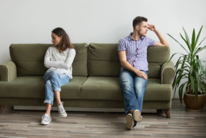 Extrovertidos e introvertidos: razones por las que pueden repelerse al encontrarse