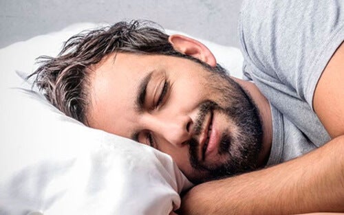 ¿Es posible tener orgasmos mientras duermes?