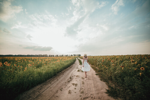 Mujer caminando