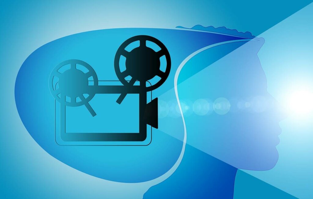 Máquina de cine en la mente de una persona