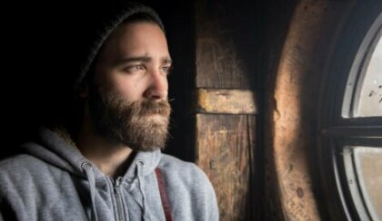 Necesito hablar con alguien