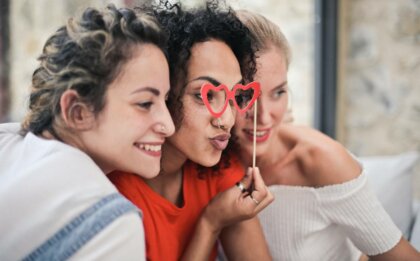 Cuando tenemos mayor complicidad con una amistad que con la pareja