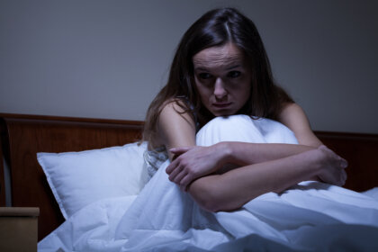 ¿Por qué tengo ansiedad por la noche?