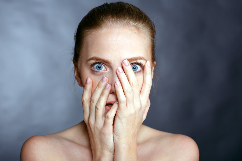 Frau möchte wissen, warum Angst wichtig ist