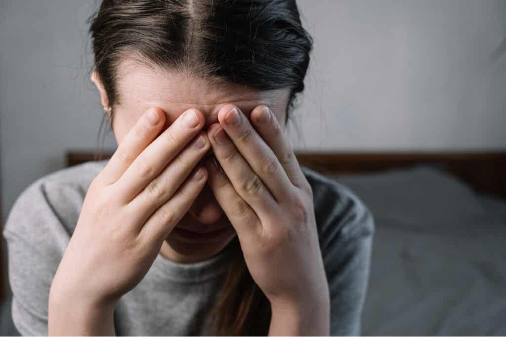 Femme souffrant de stress chronique