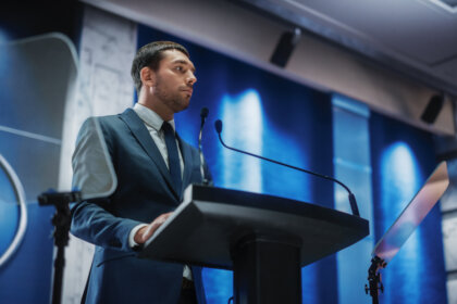 La política, un terreno para las emociones