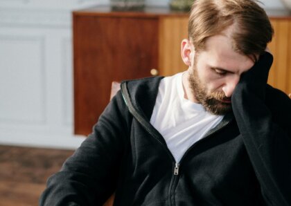 Anhedonia social: la incapacidad de disfrutar y sentir interés en las relaciones con los demás