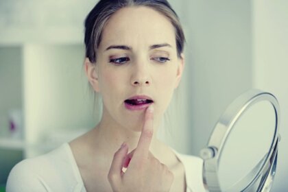 Herpes por estrés: emociones que se transforman en ampollas