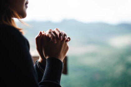 Los efectos de las plegarias en la salud mental