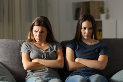 6 diferencias entre celos y envidia