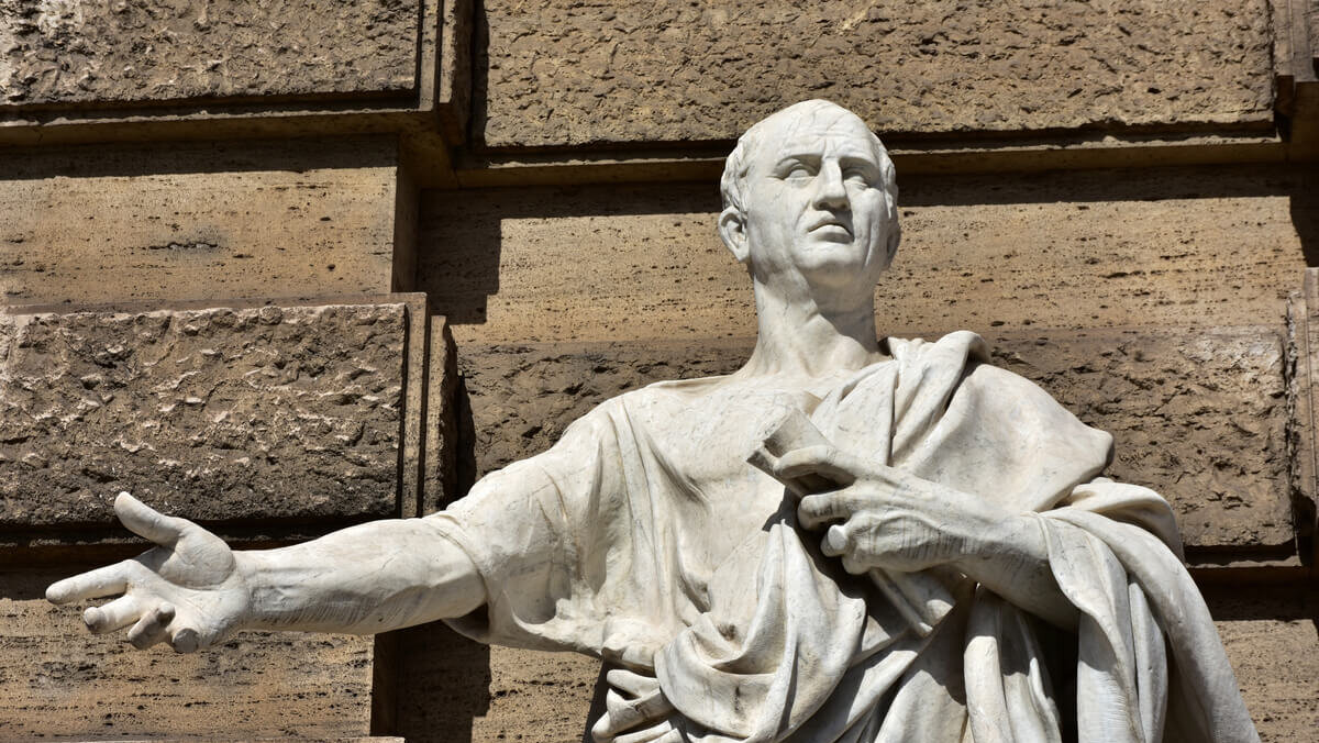 Estatua de Marco Tulio Cicerón