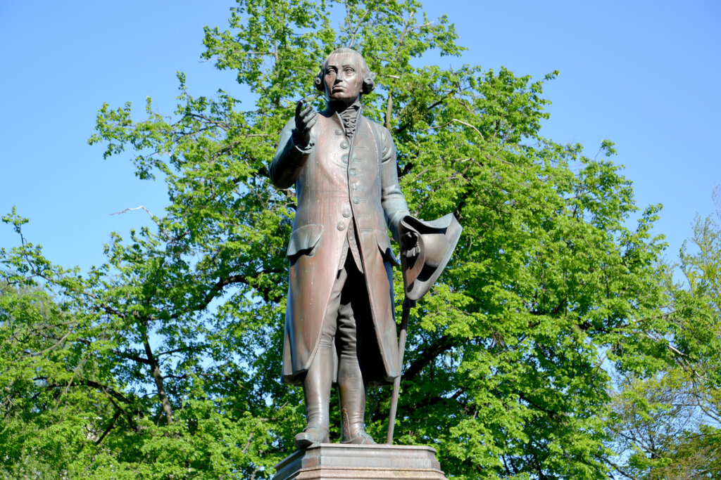 statue de kant