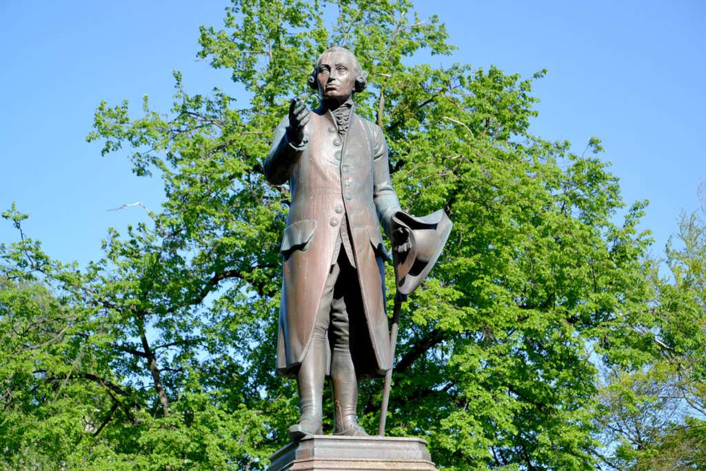 kant statue