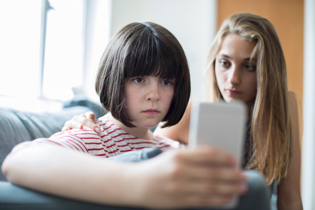 A trollagem costuma afetar os adolescentes