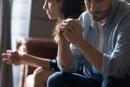 Celos, desvalorización e incredulidad: ¿cómo se relacionan?