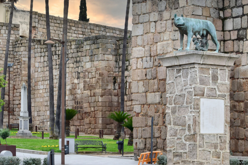 Escultura de Luperca con Rómulo y Remo