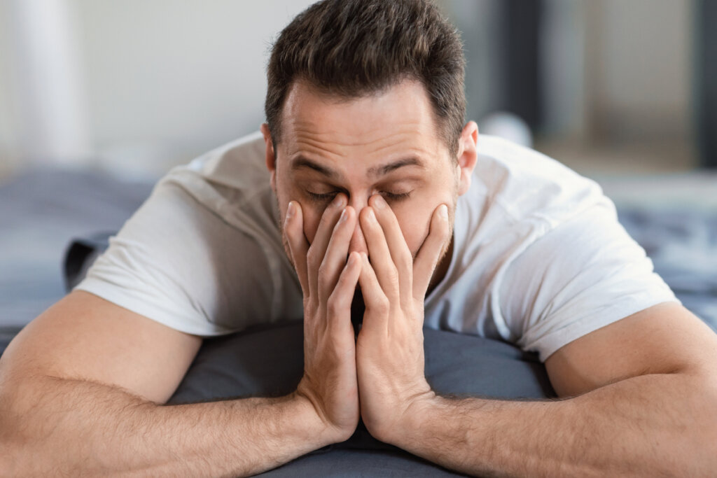 Hombre cansado