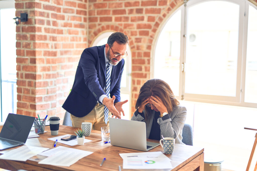 Baas boos op werknemer