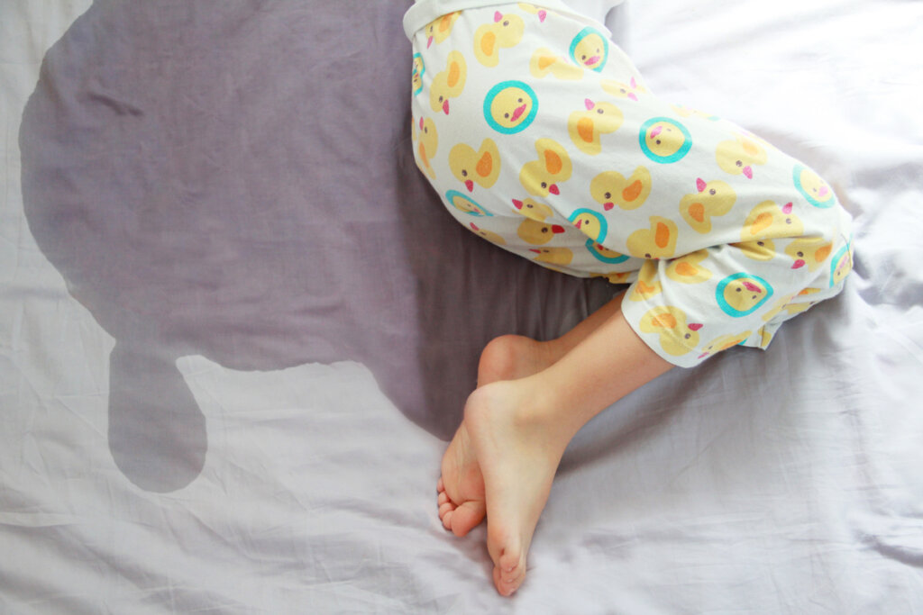 child with bedwetting