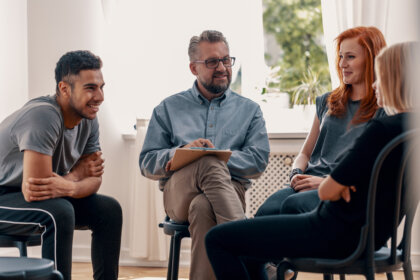 Terapia de grupo: qué es, características y objetivos