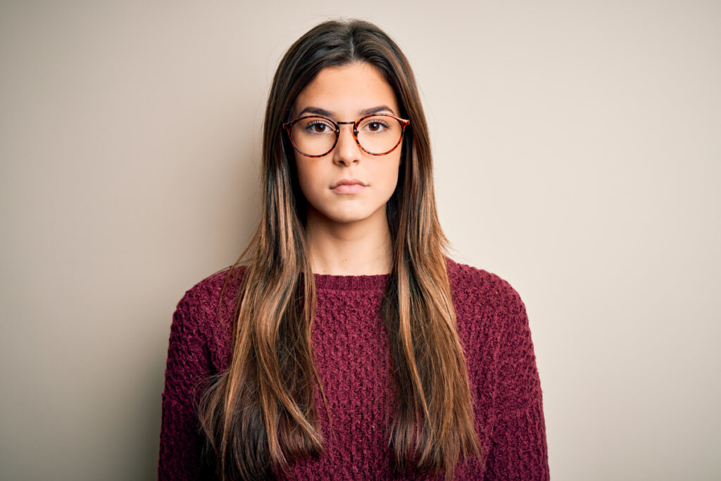 Mujer con embotamiento afectivo