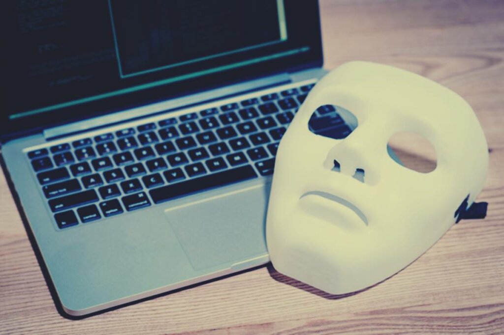 Neópatas: los psicópatas de las redes sociales y el germen del odio