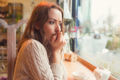 Cómo saber cuándo desconfiar de alguien: 5 claves