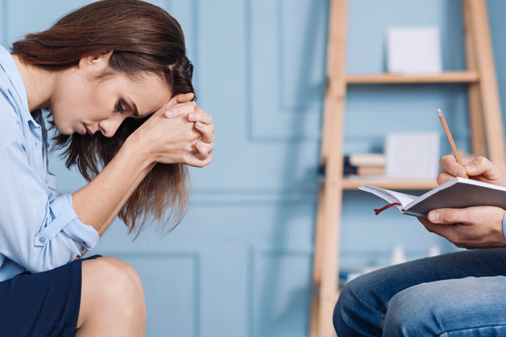 Insônia e problemas emocionais podem ser tratados com um psicólogo