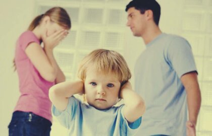 Parejas que permanecen juntas por los hijos, un error