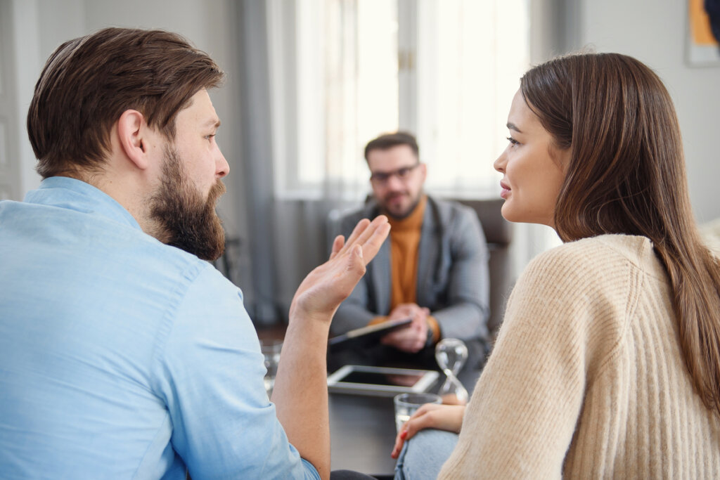 Pareja en el sexólogo