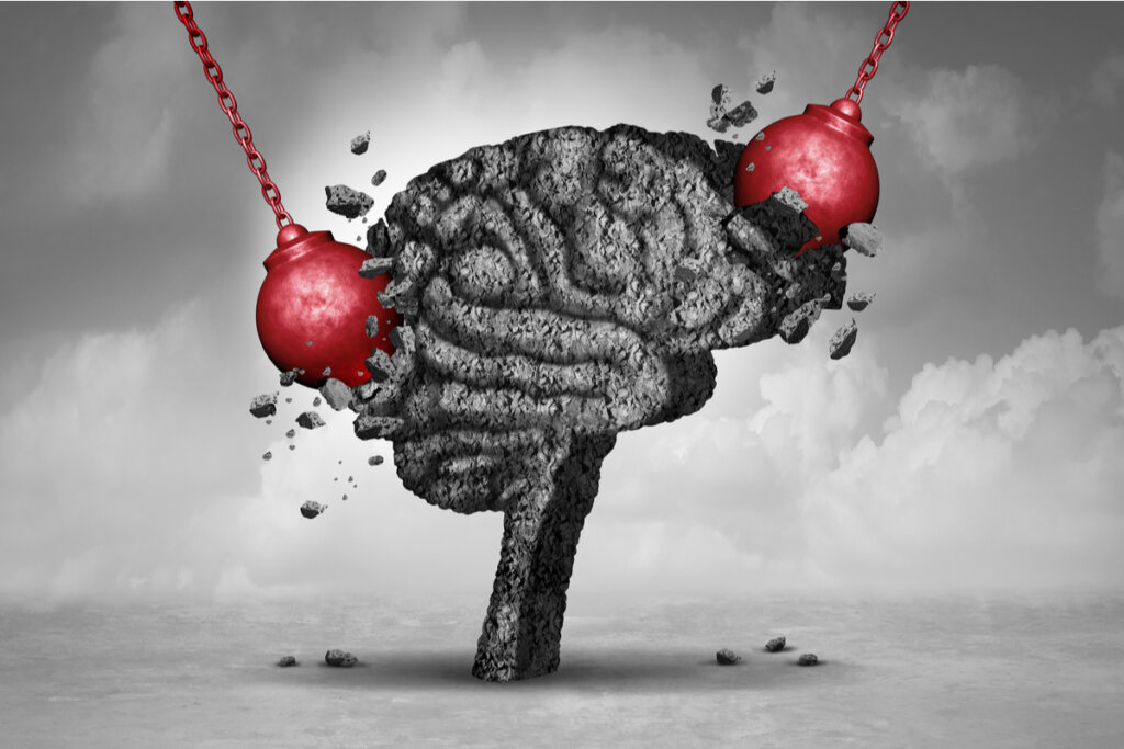 Cerebro recibiendo golpes