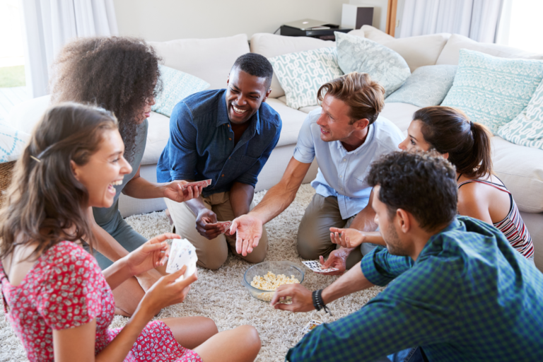 23 juegos divertidos para jugar con amigos