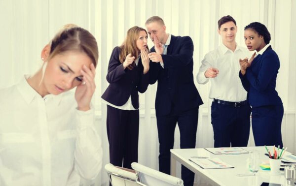 Warum lästern wir so gerne über andere?