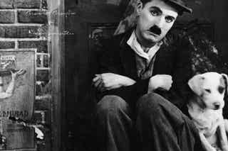 El mundo pertenece a quien se atreve, hermoso poema de Charles Chaplin