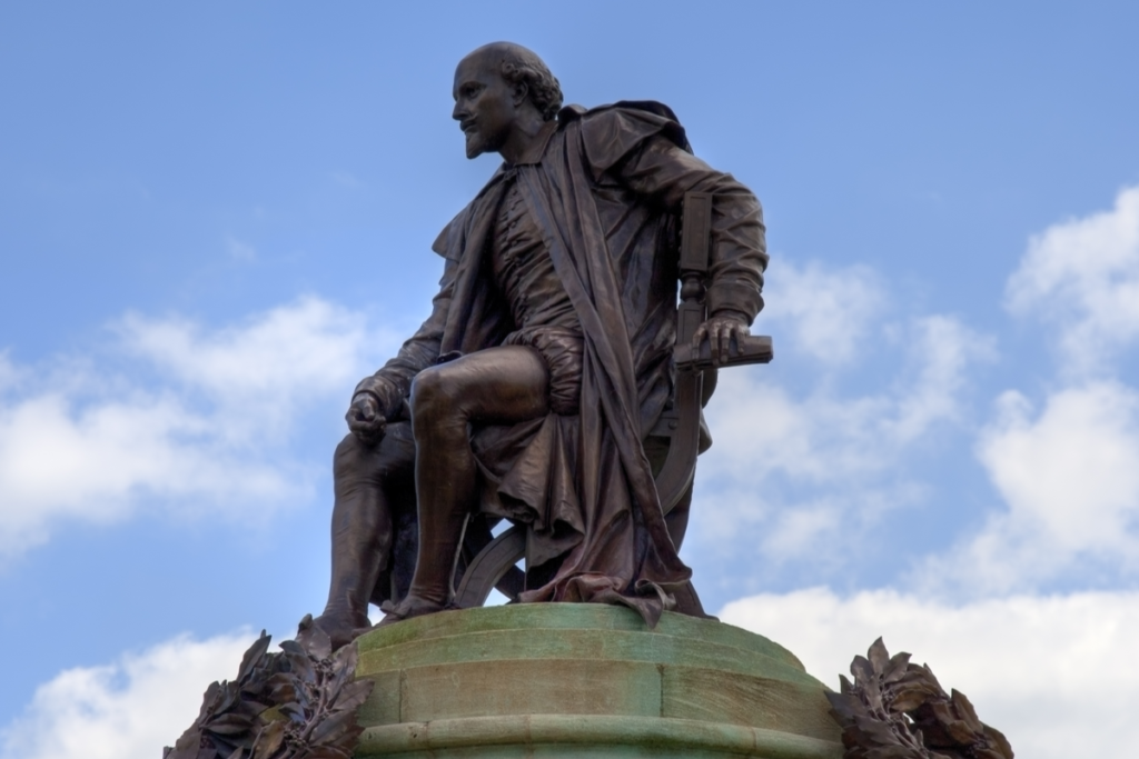 Estatua de William Shakespeare